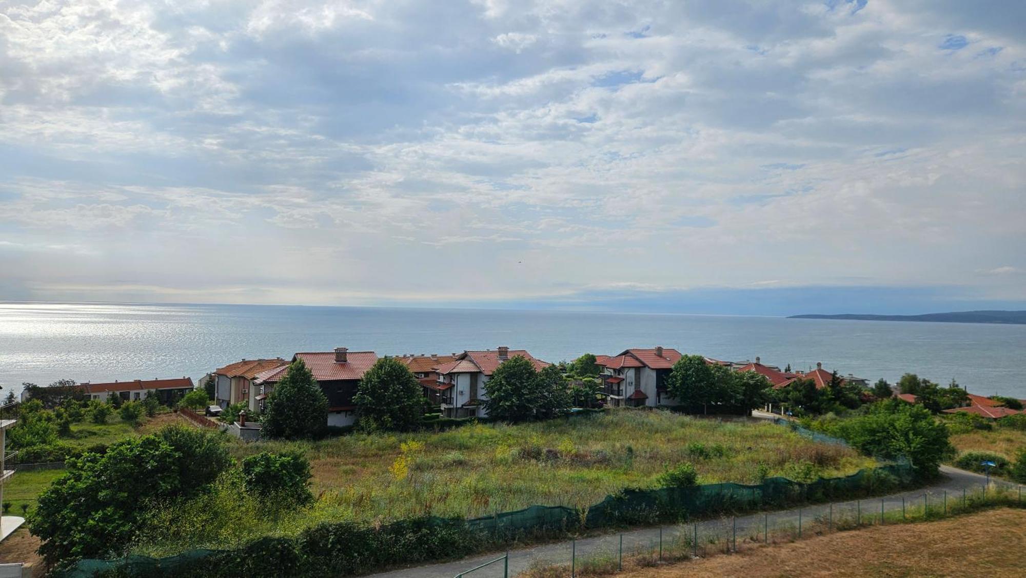 High In The Sky Apartments Sozopol Buitenkant foto